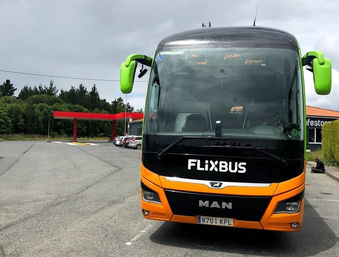 Ônibus têm horário noturno reduzido em viagens com menos de cinco  passageiros